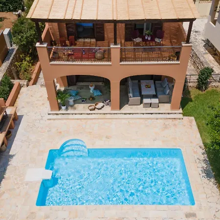 Sarri By Sarris Winery Villa